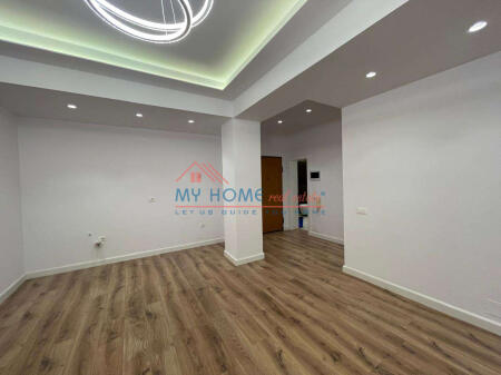 2+1+2 apartment for sale on Kavaja Street.