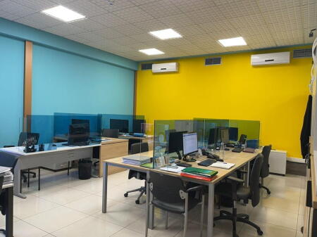 Ufficio in Affitto a Bllok (ID BZ2616) Tirana.