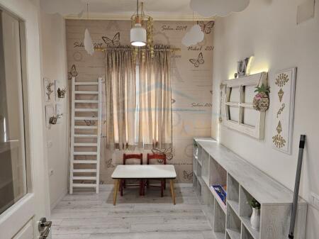 Shitet, Apartament 2+1+2, Rr.Siri Kodra, Tirane.