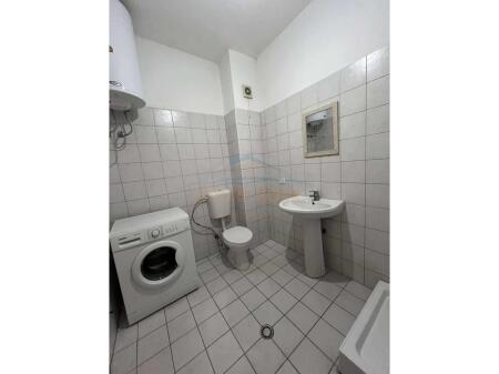 Shitet, Apartament 1+1, Unaza e Re, Tiranë.