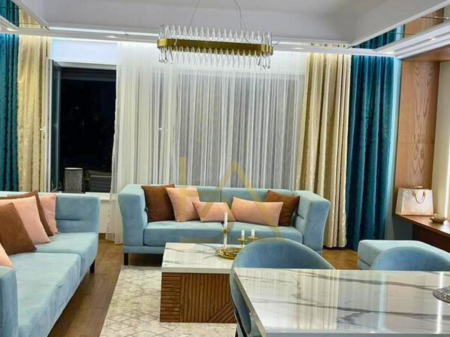 🟠 Villa with a pool for sale 📍 Just a few meters from the sea!