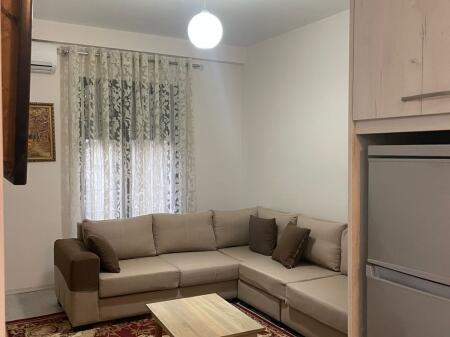 Appartamento 1+1 in affitto in via 21-Dhjetori!