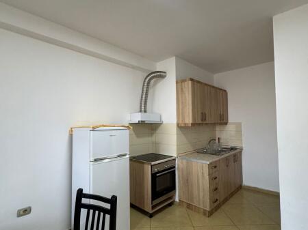 Apartment 1+1 for rent, Astir, Oslo Bar building, 450,000 lek.