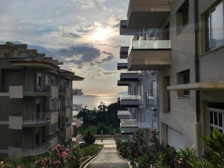 Studio with sea view for sale in Vlorë.