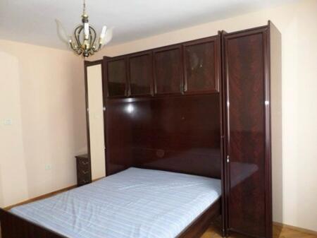 5+1 me qera ne fillim te rruges Don Bosko ne Tirane