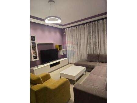 2+1 apartment for rent on Elbasan Street!