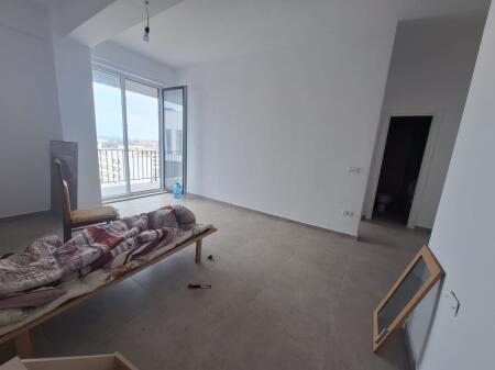 Rent Apartment 1+1, 5 Maji, 300 Euro
