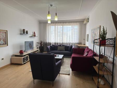 A 2+1+2 apartment is for rent in Bllok.