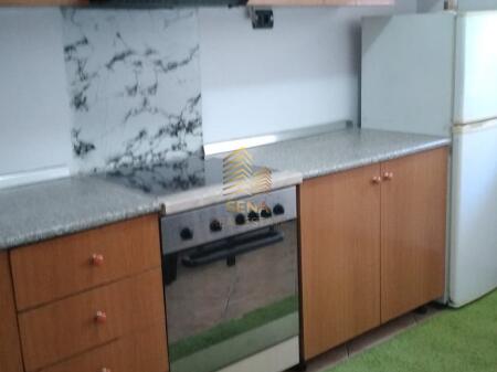 Qira, Apartament, 1+1+Attik, te Ish Restorant Durresi.