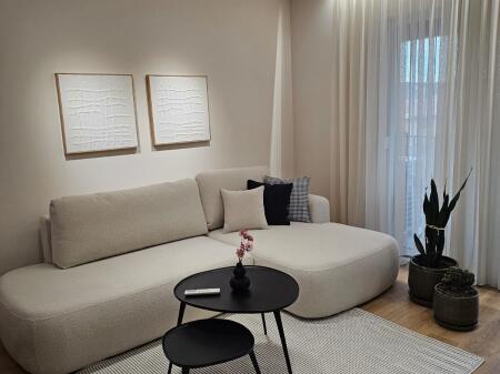 2+1 apartment with parking space for rent at Jordan Misja