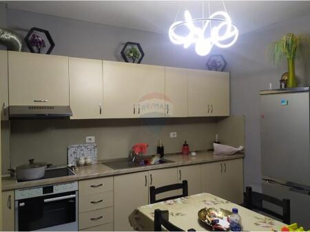 Apartament 1 +1 me qira - Astir