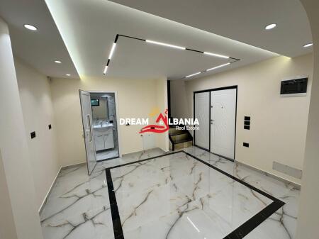 Two-story space for rent on Elbasan Street, near the American Embassy - Ideal for offices and educational centers (ID 4251396)