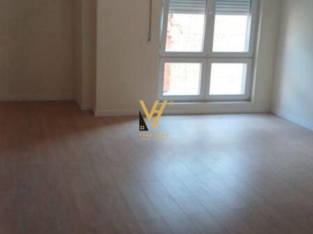OFFICE 87M2 FOR RENT ON HOXHA TAHSIM STREET