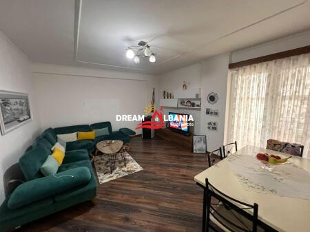 2+1 apartment for sale in Fresk, near the 17 Shkurti School in Tirana.