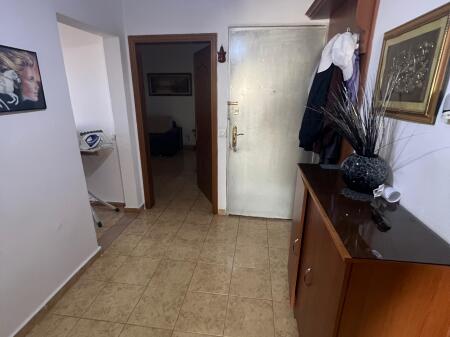 For sale super Apartment 2+1 Spitali i traumes, Laprake