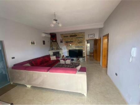 House for rent in Mezez!