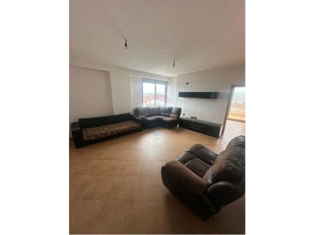 Apartament 2+1 për shitje në Kamez!