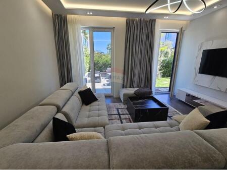 Appartamento Luksoz 2+1+2+Parcheggio presso il Lago Secco