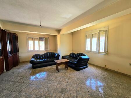 SHITET Apartament 2 +1/zona: Pogradec_ Pranë VALUTËS