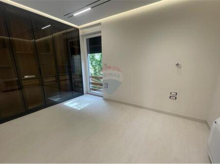 Super villa for rent, 5 minutes away from the Teg shopping center.