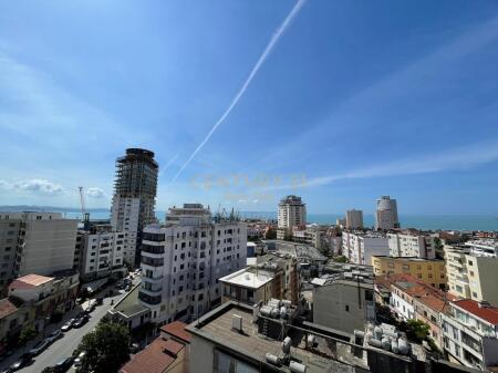 Apartment 2+1+2T for rent in the center of Durres!