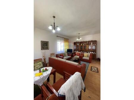 2+1+2 apartment for rent at Foreign Languages