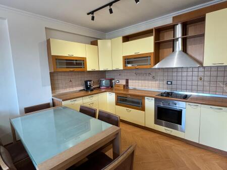 FOR SALE 2+1 KINOSTUDIO, TIRANA