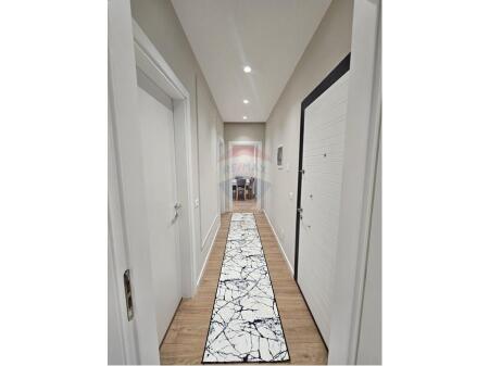 Unfurnished Apartment