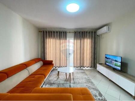 Apartament 2+1 për qira në Astir
