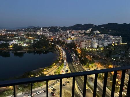Appartamento 3+1+2 in affitto nel complesso Lake View!
