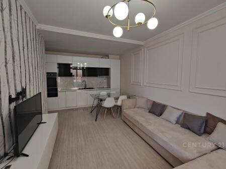 1+1 Apartment for rent in the Paris Commune, Tirana