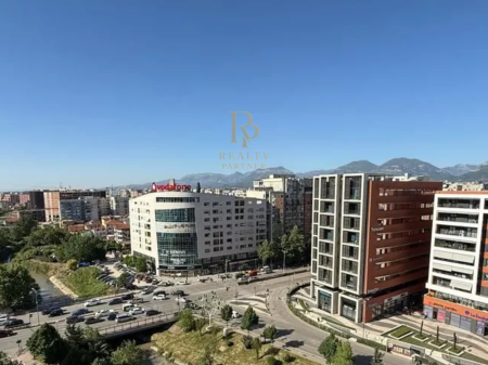 Ambient Biznesi me Qira – Pallatet Çabej (300 m2)