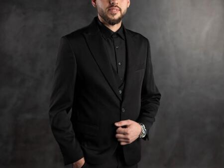 Xhuliano Karaj
