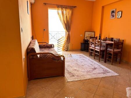 Shitet, Apartament 1+1+Blk, Sarandë