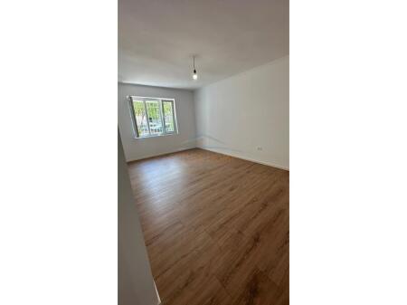 Shitet Apartament 2+1, Varri i Bamit