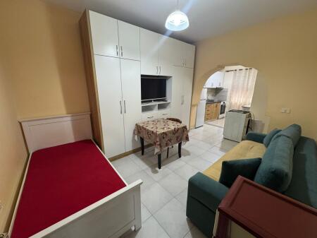 Studio for rent near the Train Station, Dispanceria
