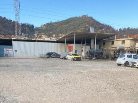 Land with warehouse for rent by the Tirana-Durres highway