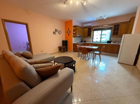 APARTAMENT ME QERA 1+1 PRANË PLAZHIT