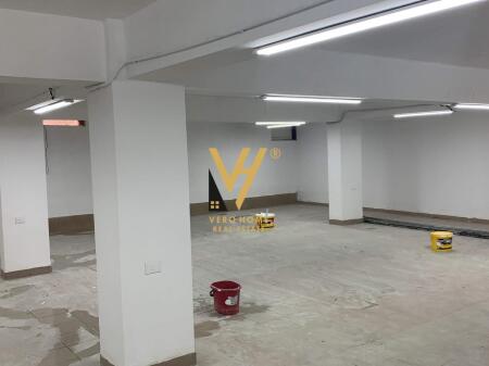 JEPET ME QERA AMBIENT 270M2 NË RRUGËN ABDYL FRASHERI