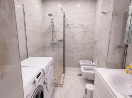 2+1 APARTMENT WITH PARKING FOR RENT, NEAR THE NEW MARKET