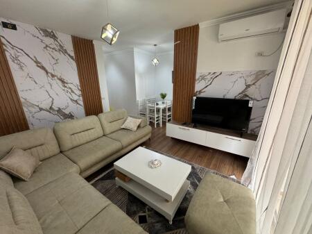 Apartament me qera astor
