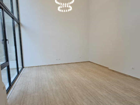 Dyqan/Dublex Me Qera Tek Pazari i Ri (ID BD21711) Tirane