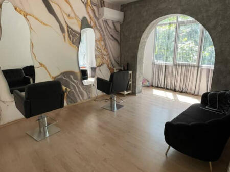 We offer for rent a business space 2+1 or offices near Kavaja street at 21 December.