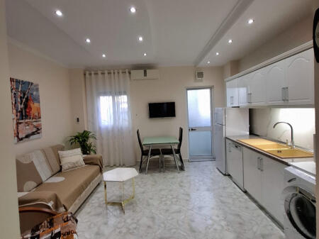 Apartment 1+1 for rent in Komuna e Parisit!