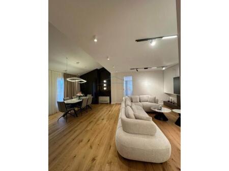 For sale, Penthouse, Liqeni i Thatë, Tirana.