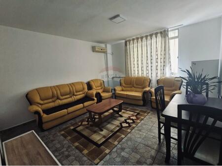 1+1 apartment for rent in the Paris Commune!