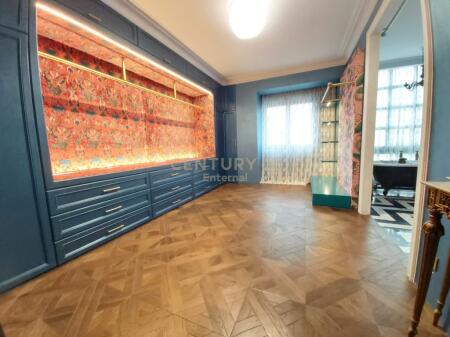 Unique apartment 2+1 for rent + parking Center Tirana