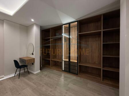 Shitet, Apartament 1+1, Liqeni i Thate.