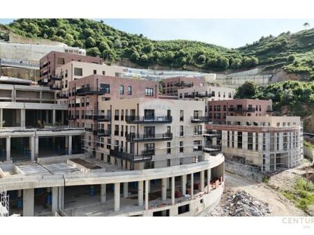 Apartment for sale 3+1+2 at Kodra e Diellit 2