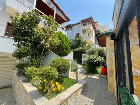 For sale a 3-story villa at German Villas, Elbasan street